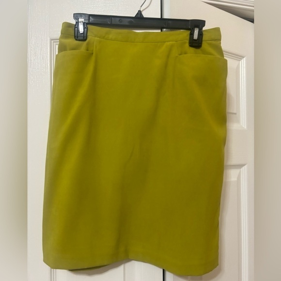 Allison Taylor Dresses & Skirts - Allison Taylor green business casual skirt